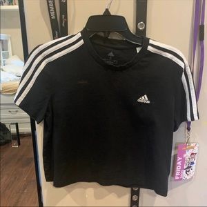 Woman’s adidas 3-striped used shirt used